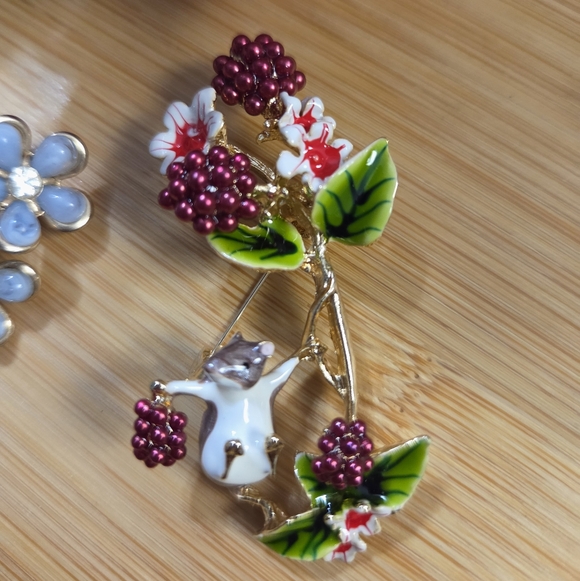 Vintage Enamel Floral and Berry Themed Brooch Set - Picture 2 of 4